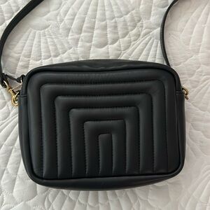 CLARE V channel quilted midi sac